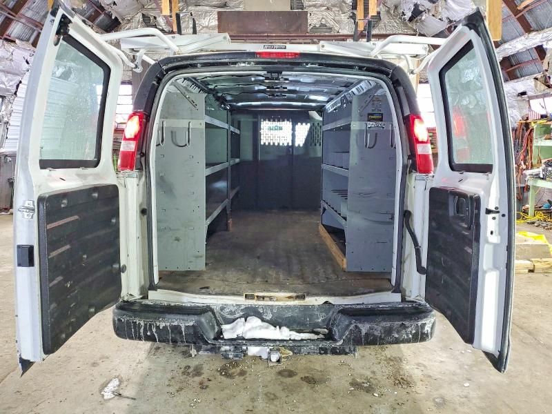 2022 Chevrolet Express G2500