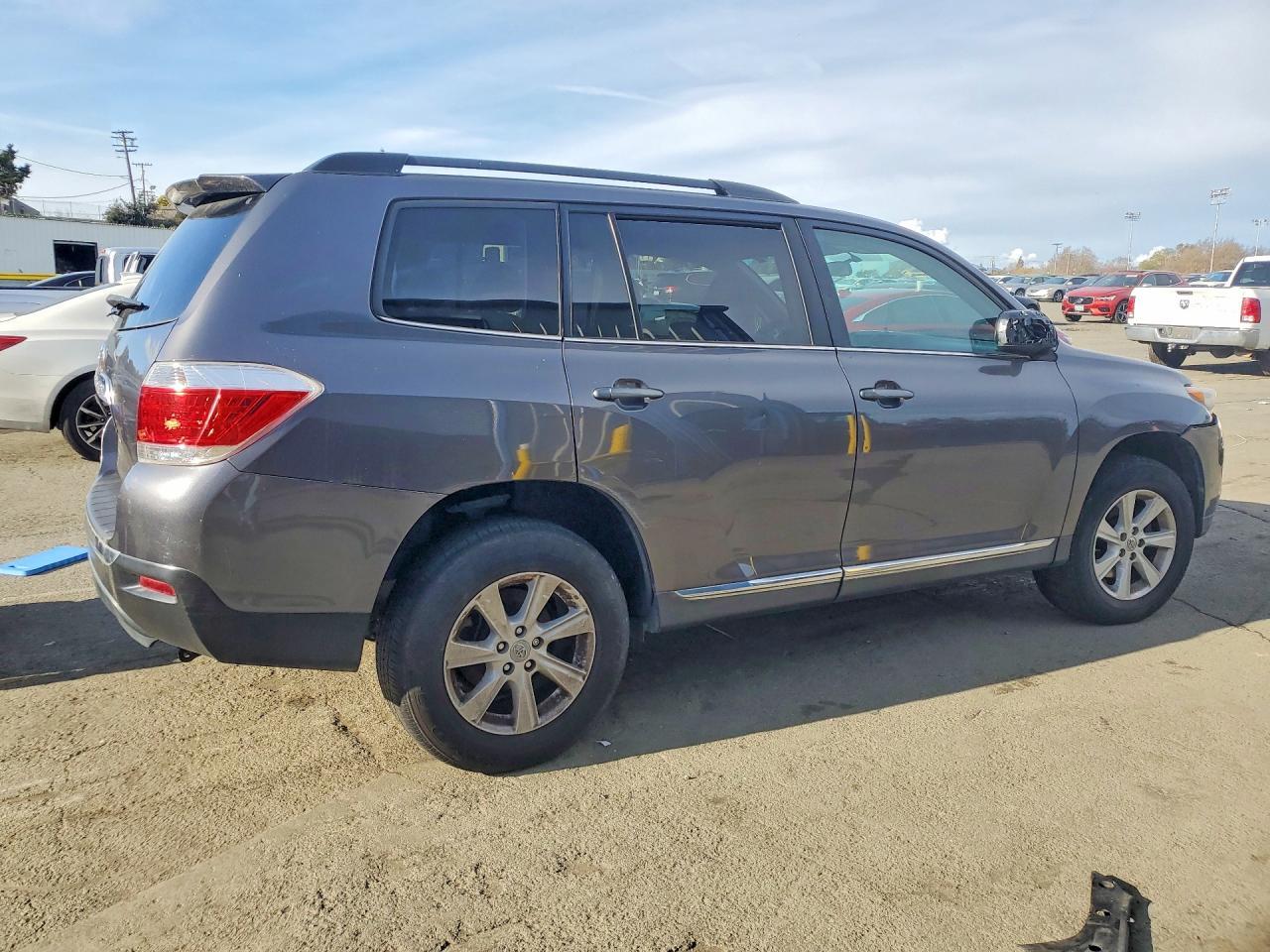 2012 Toyota Highlander Base
