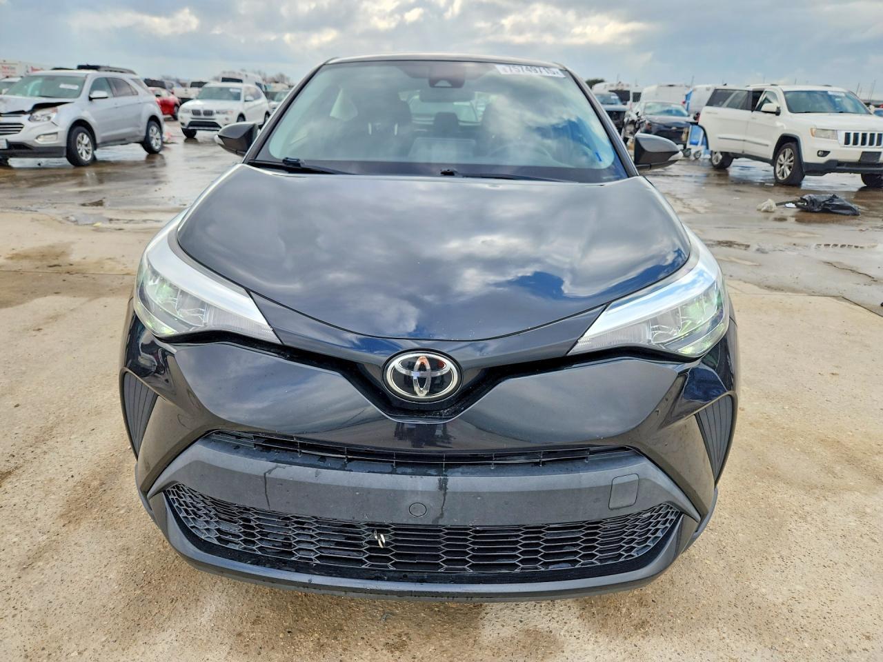 2021 Toyota C-hr le