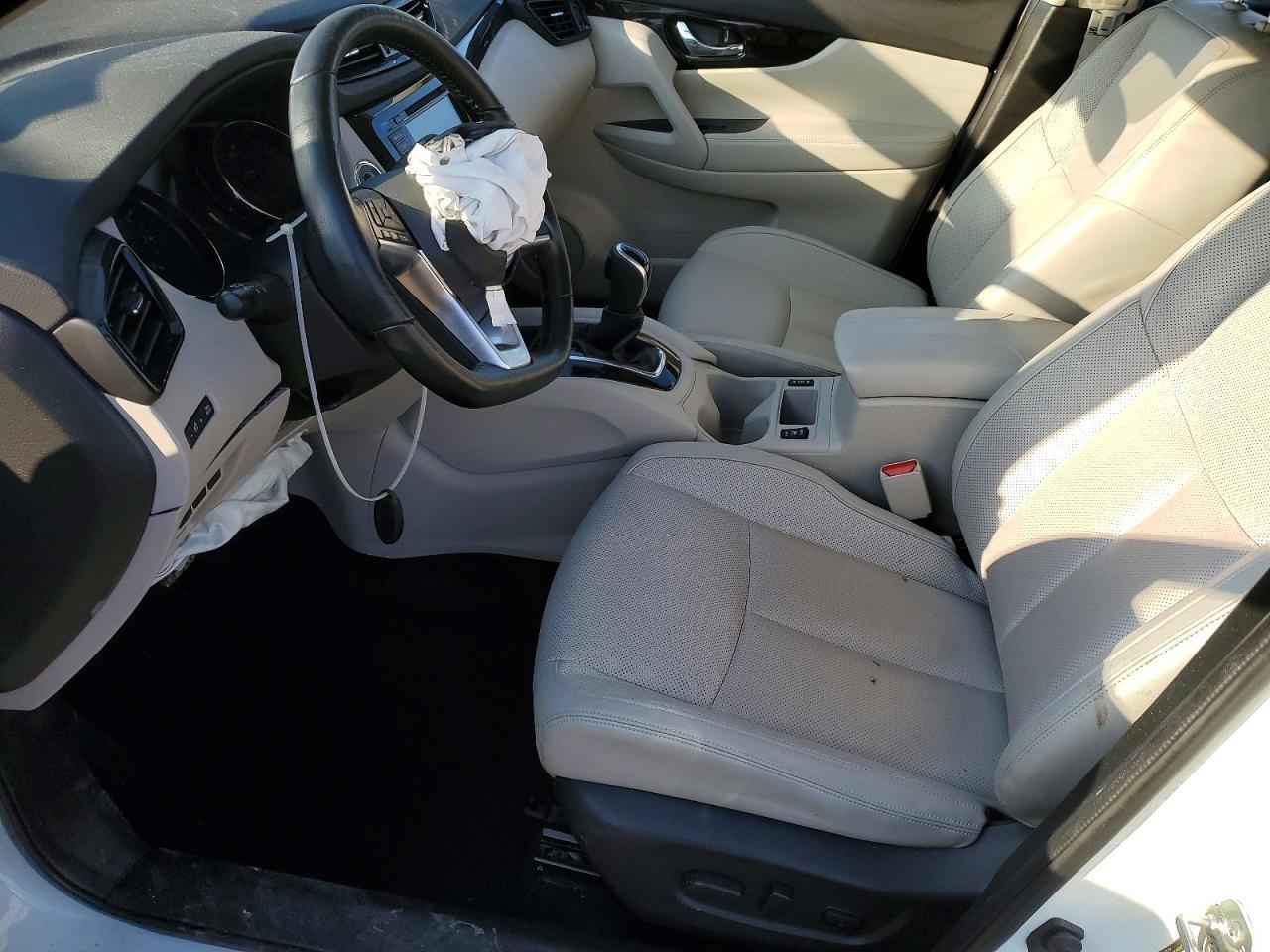 2021 Nissan Rogue Sport sl