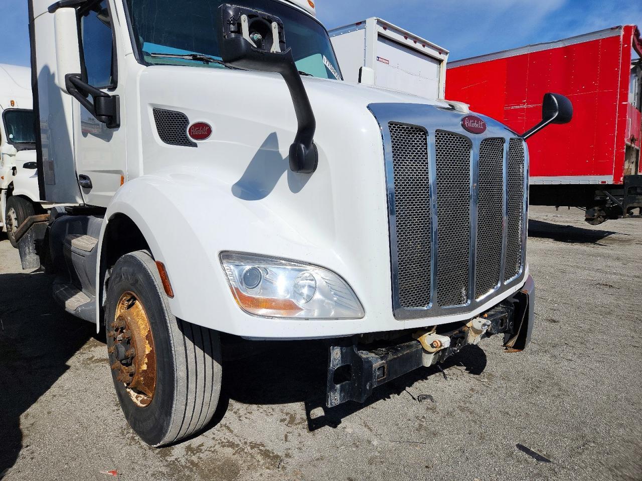2017 Peterbilt 579-Semi Truck