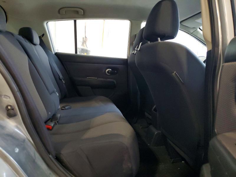 2009 Nissan Versa s