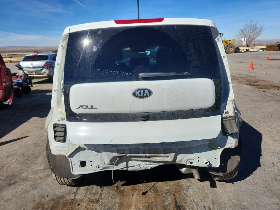 2016 KIA Soul +