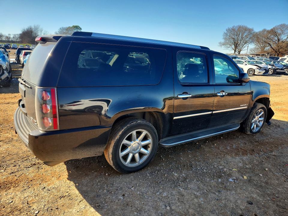 2011 GMC Yuk den
