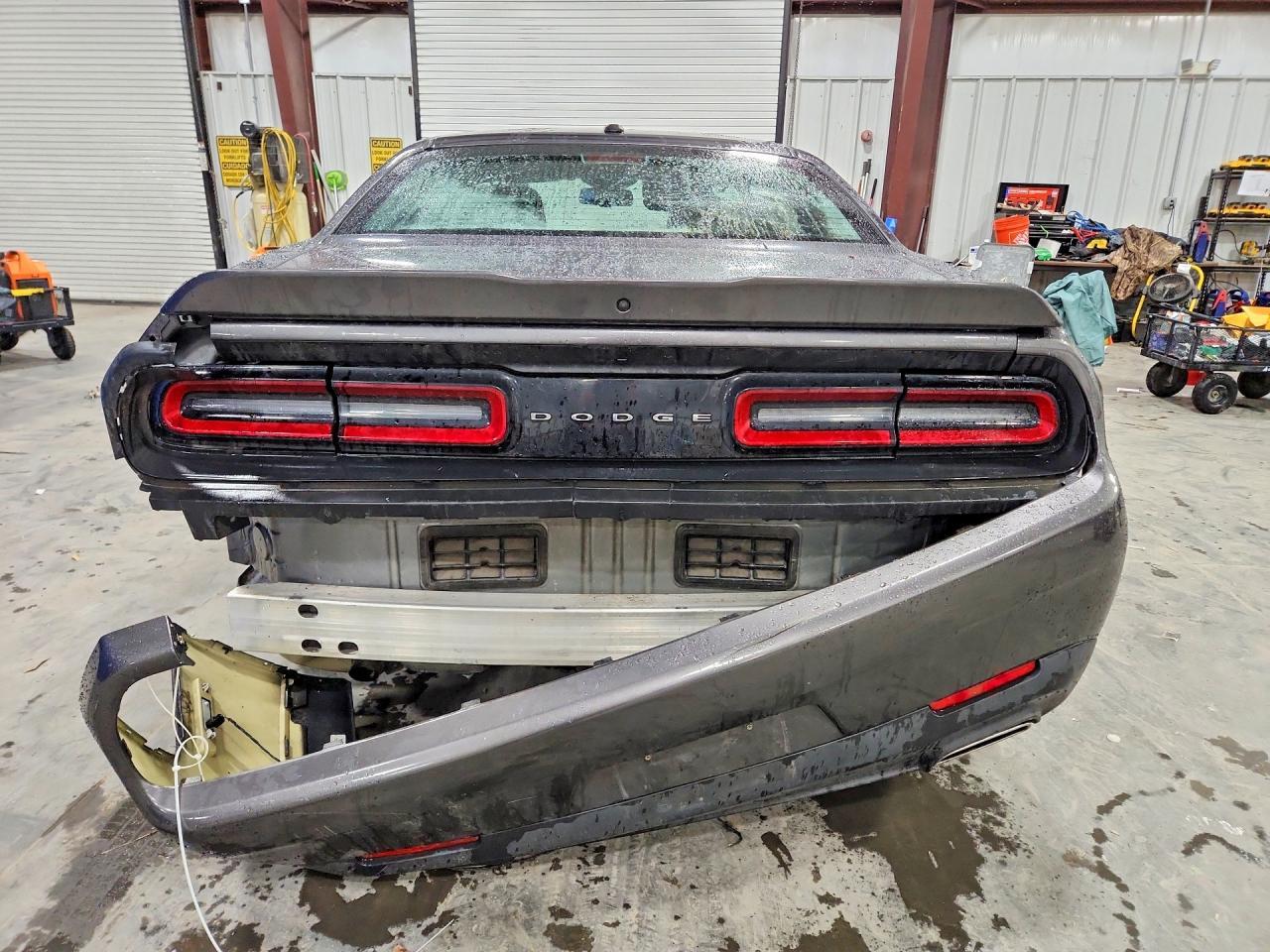 2022 Dodge Challenger sxt