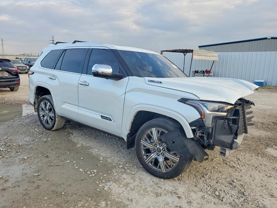 2024 Toyota Sequoia SR5