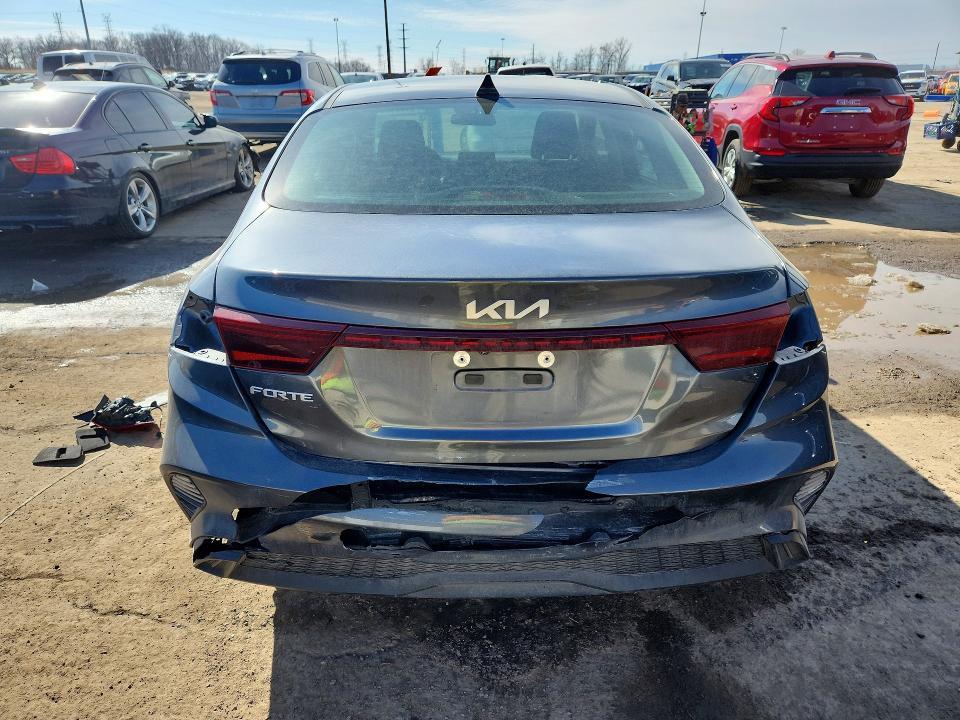 2024 KIA Forte lxs
