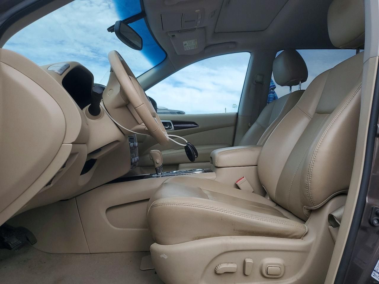 2015 Nissan Pathfinder s