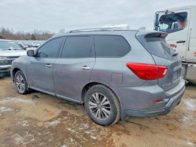 2020 Nissan Pathfinder sv