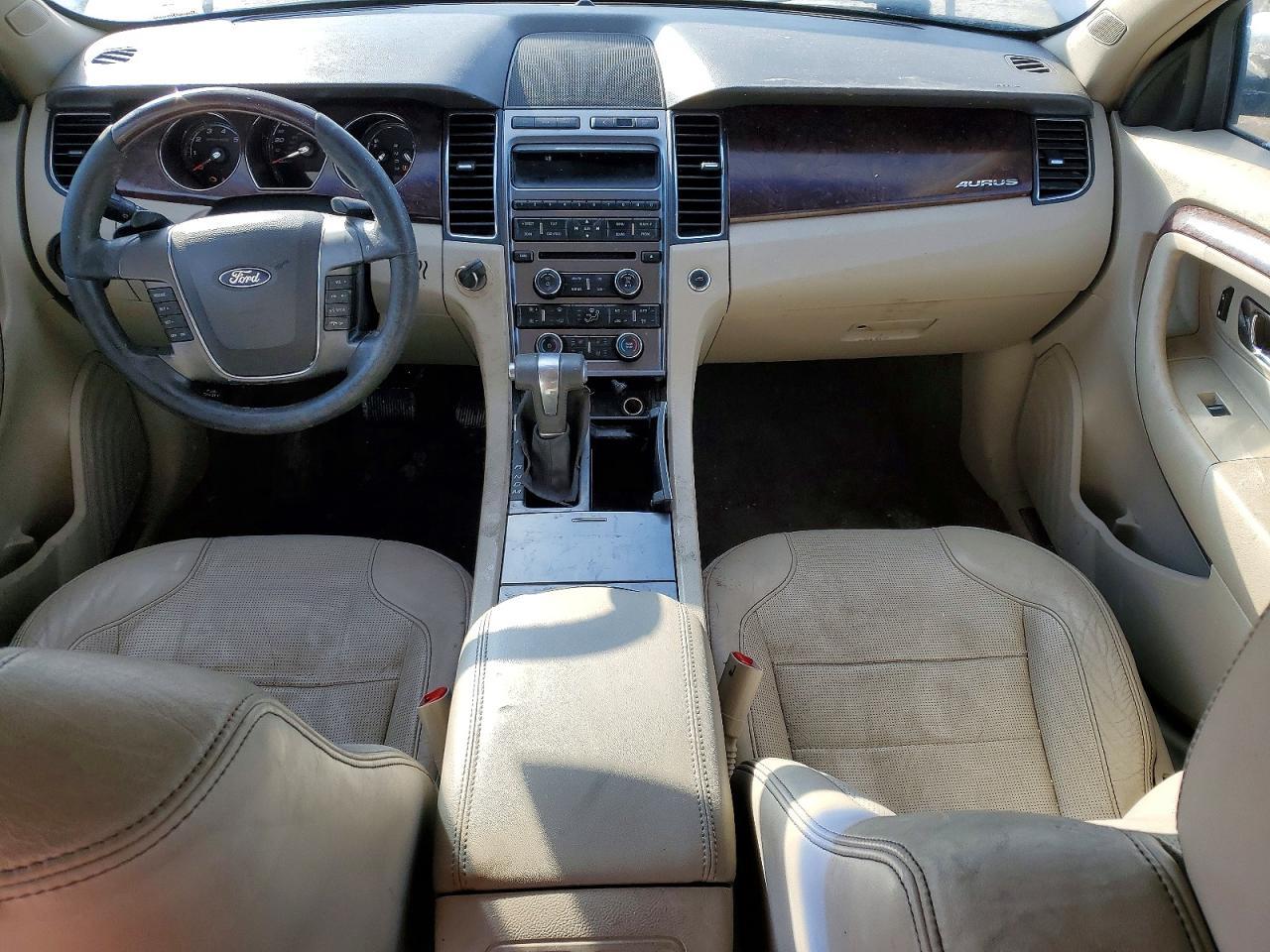 2011 Ford Taurus Limited