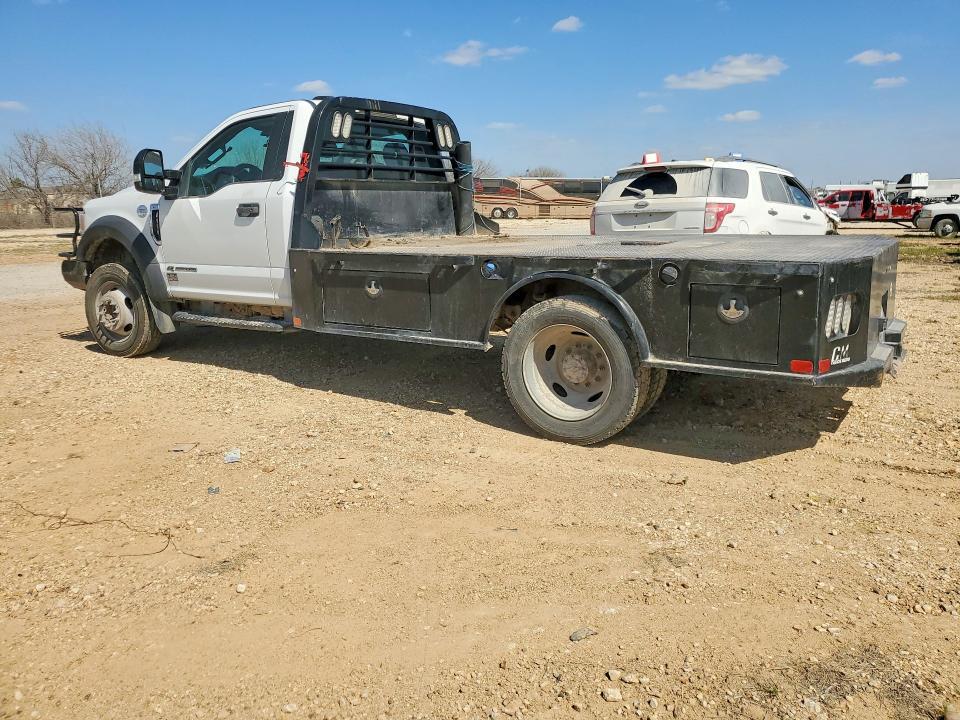2022 Ford F550 Super Duty Flatbed Truck
