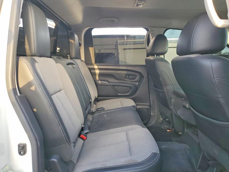 2017 Nissan Titan xd s