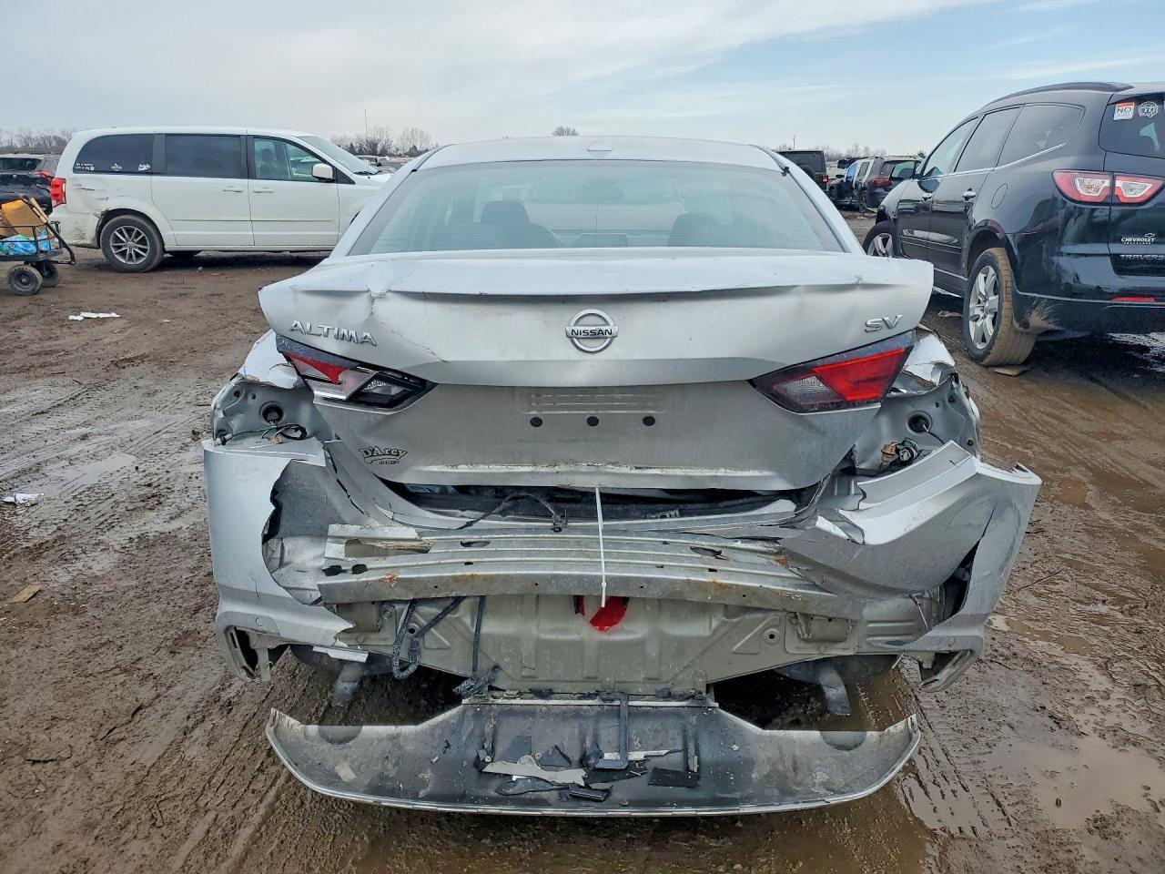 2022 Niss Altima