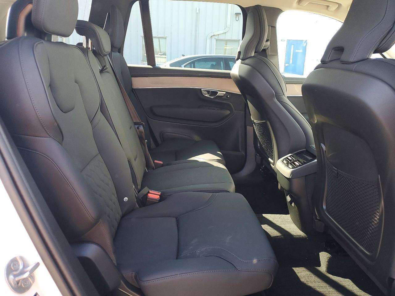 2025 Volvo Xc90 Core