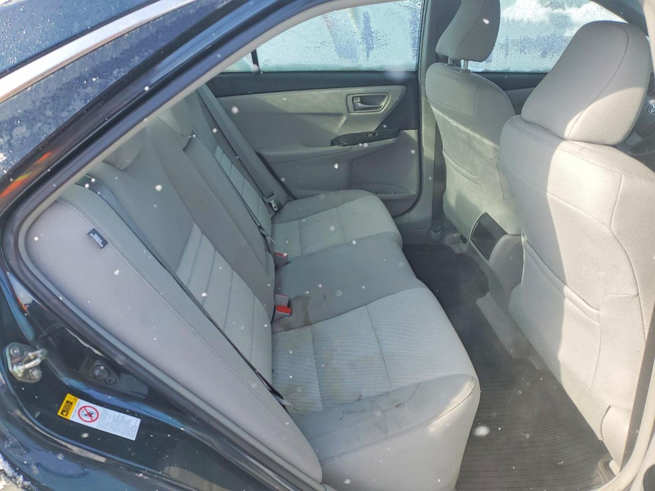 2017 Toyota Camry le