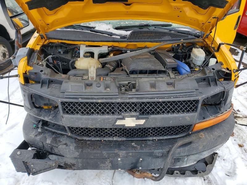 2012 Chevrolet 2012 Collins Bantam G3500-School Bus