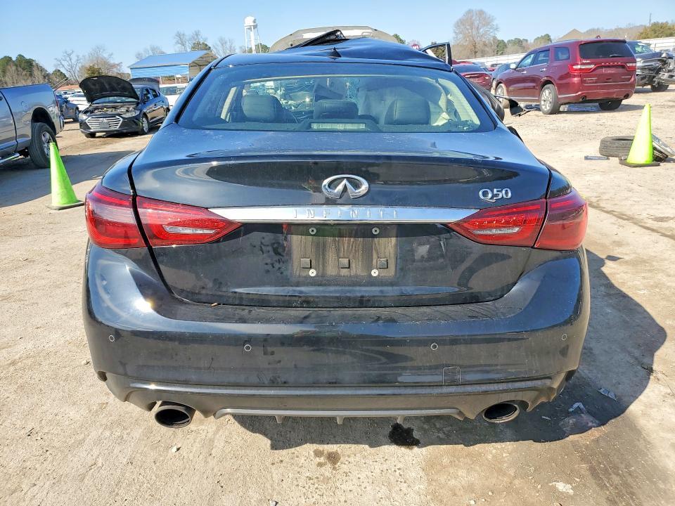 2021 Infiniti Q50 Luxe