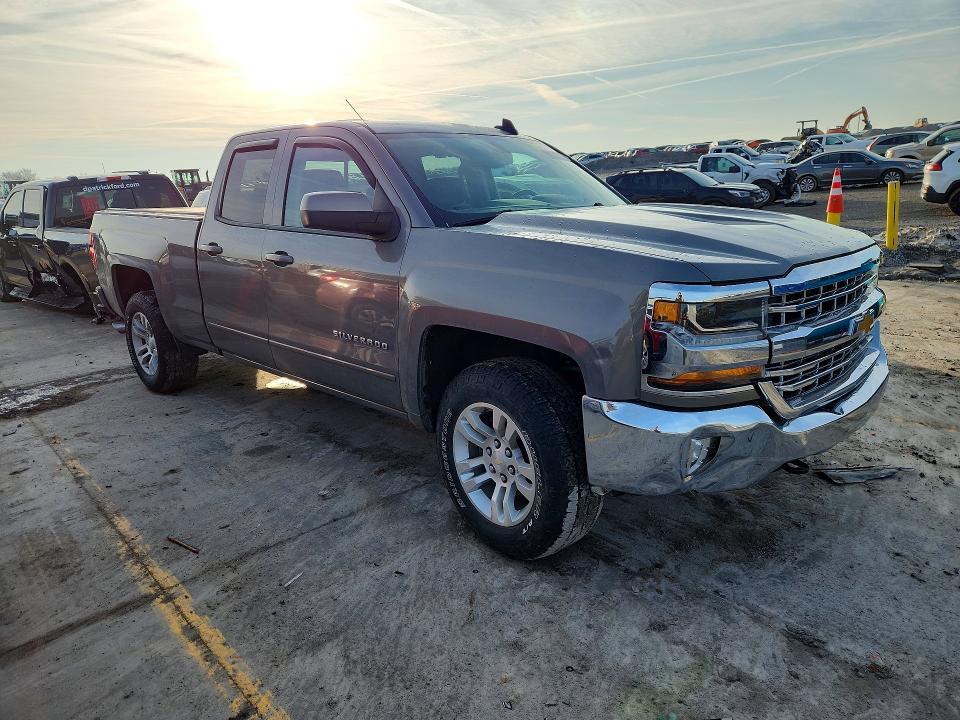 2017 Chevrolet Silverado K1500 lt
