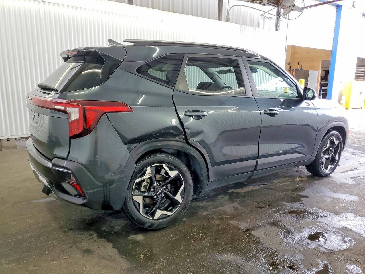 2025 KIA Seltos s