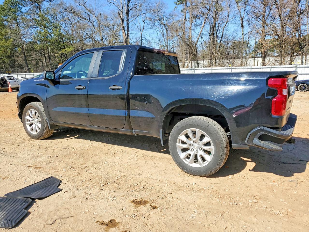2022 Chevrolet Silverado LTD C1500 Custom