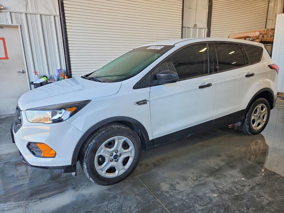 2019 Ford Escape s