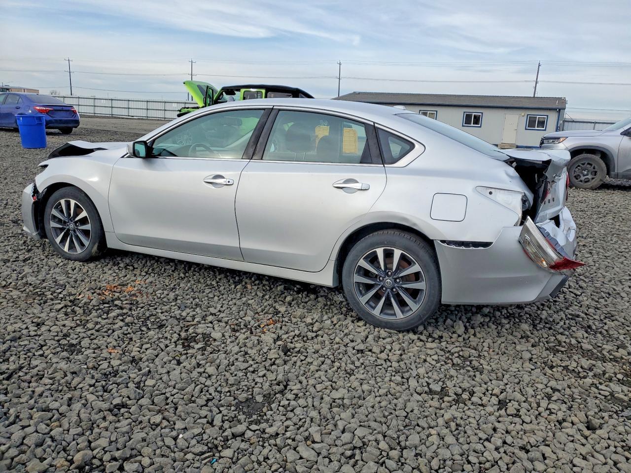 2017 Niss Altima 2.5 sv