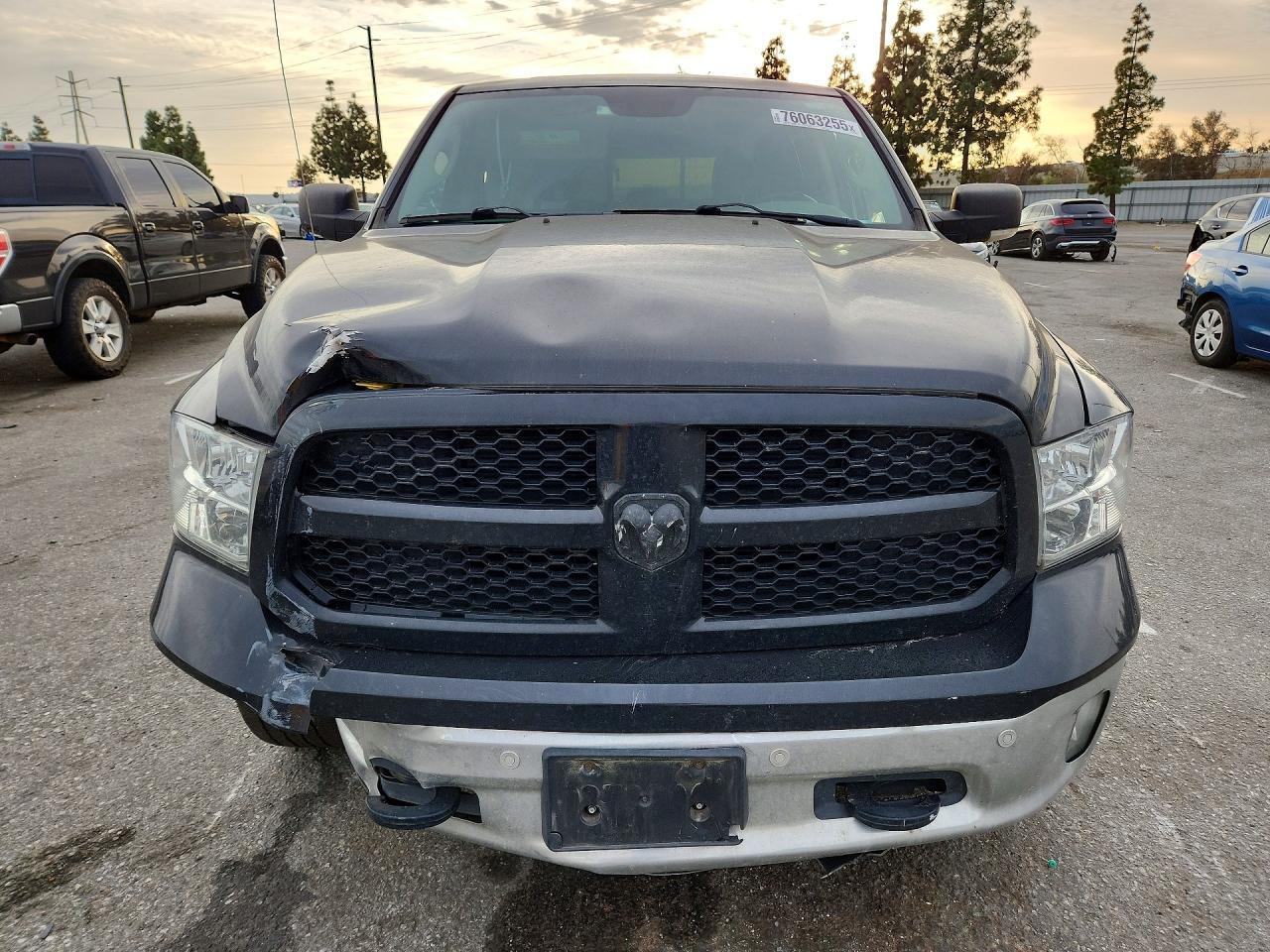 2015 Dodge Ram 1500 slt