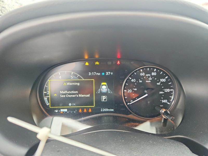 2024 Nissan Kicks sr