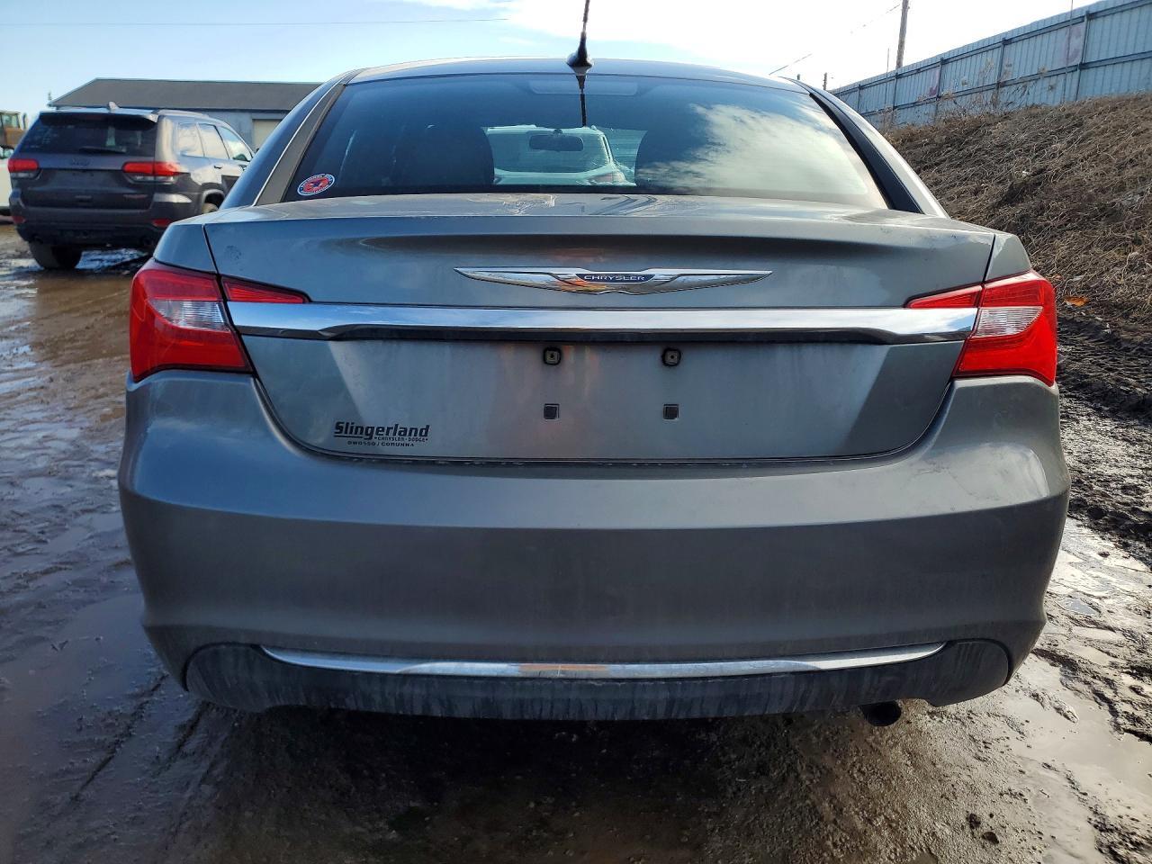 2012 Chrysler 200 Touring