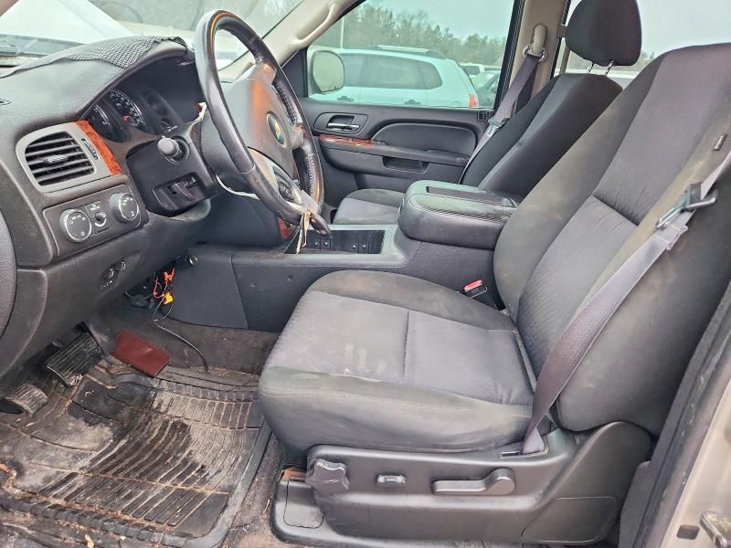 2011 Chevrolet Avalanche ls