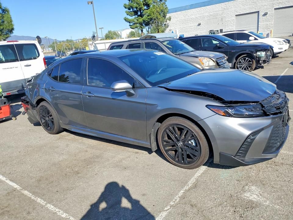 2025 Toyota Camry xse