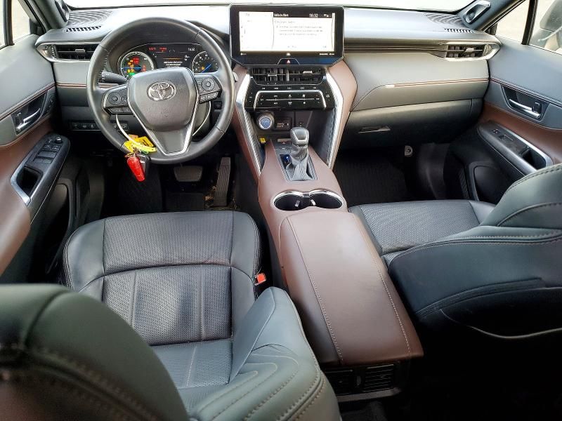 2021 Toyota Venza le