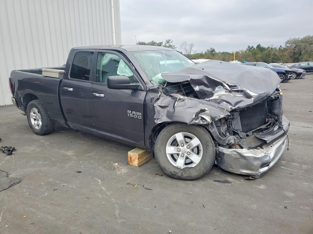 2016 Dodge Ram 1500 slt