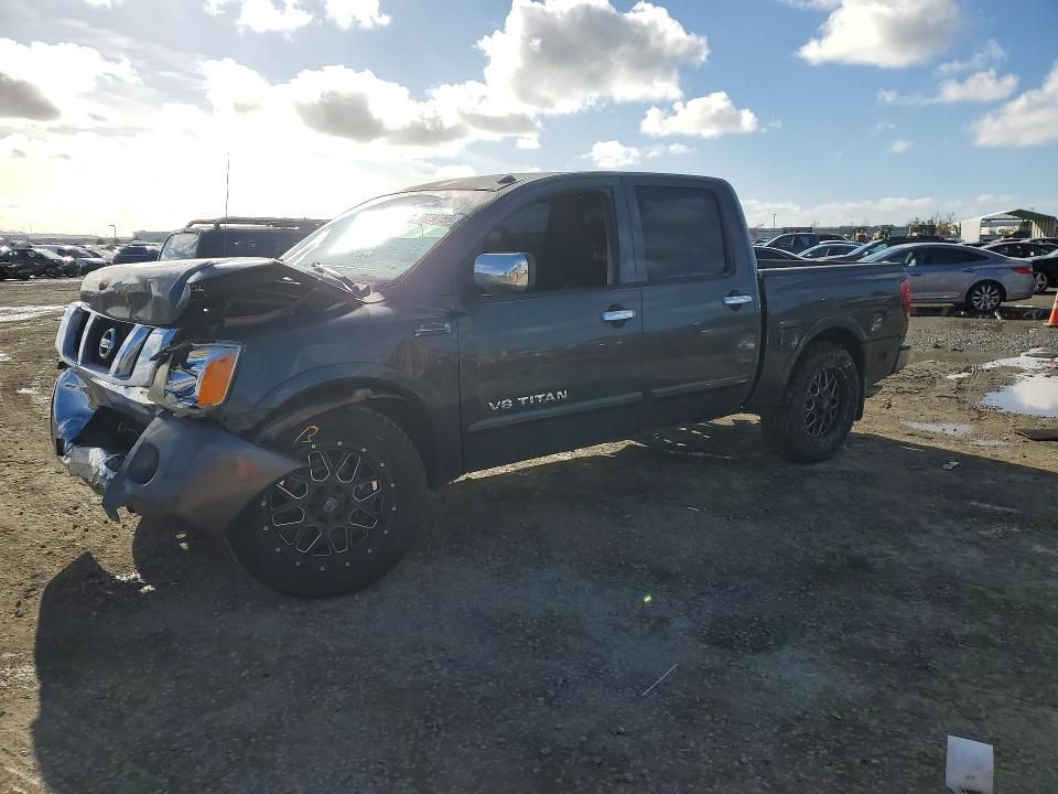 2011 Nissan Titan SV