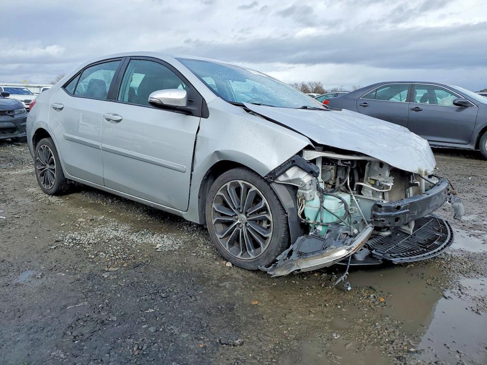 2015 Toyota Corolla s Plus