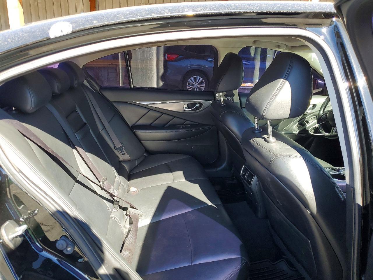 2015 Infinity Q50 Base