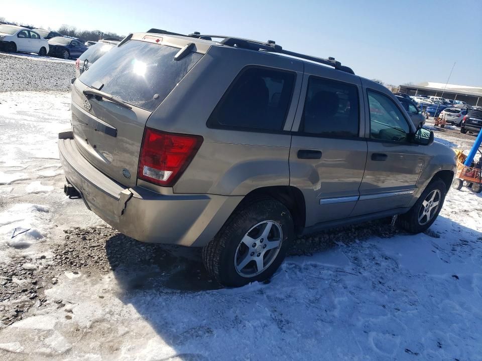2005 Jeep Grand Cherokee Laredo