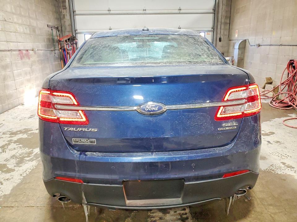 2016 Ford Taurus sel