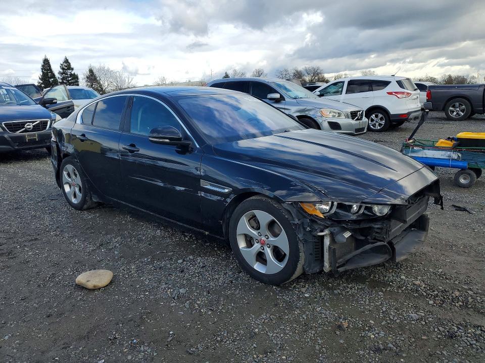 2018 Jaguar XE