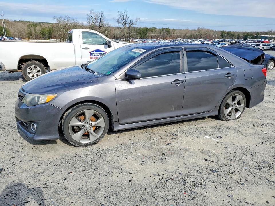 2014 Toyota Camry se Sport