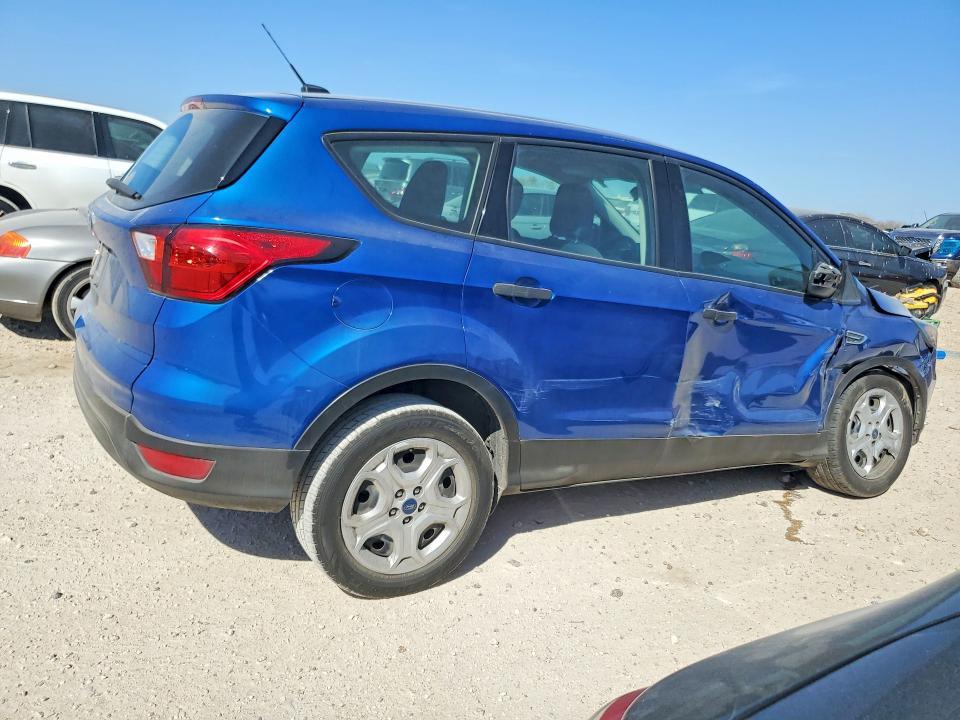 2019 Ford Escape s
