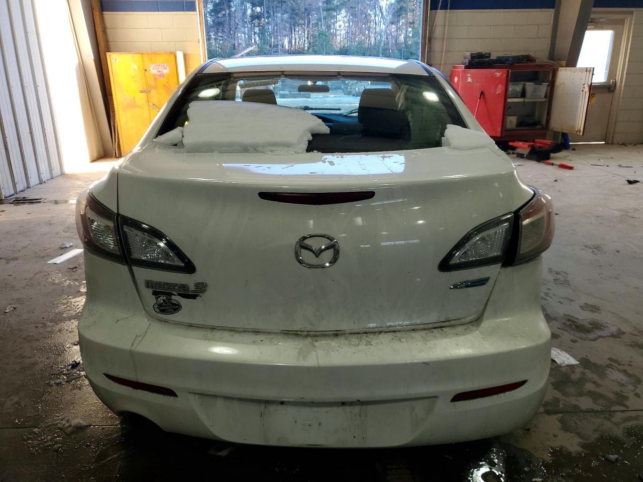 2012 Mazda 3 I