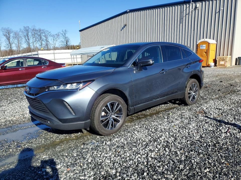 2023 Toyota Venza le