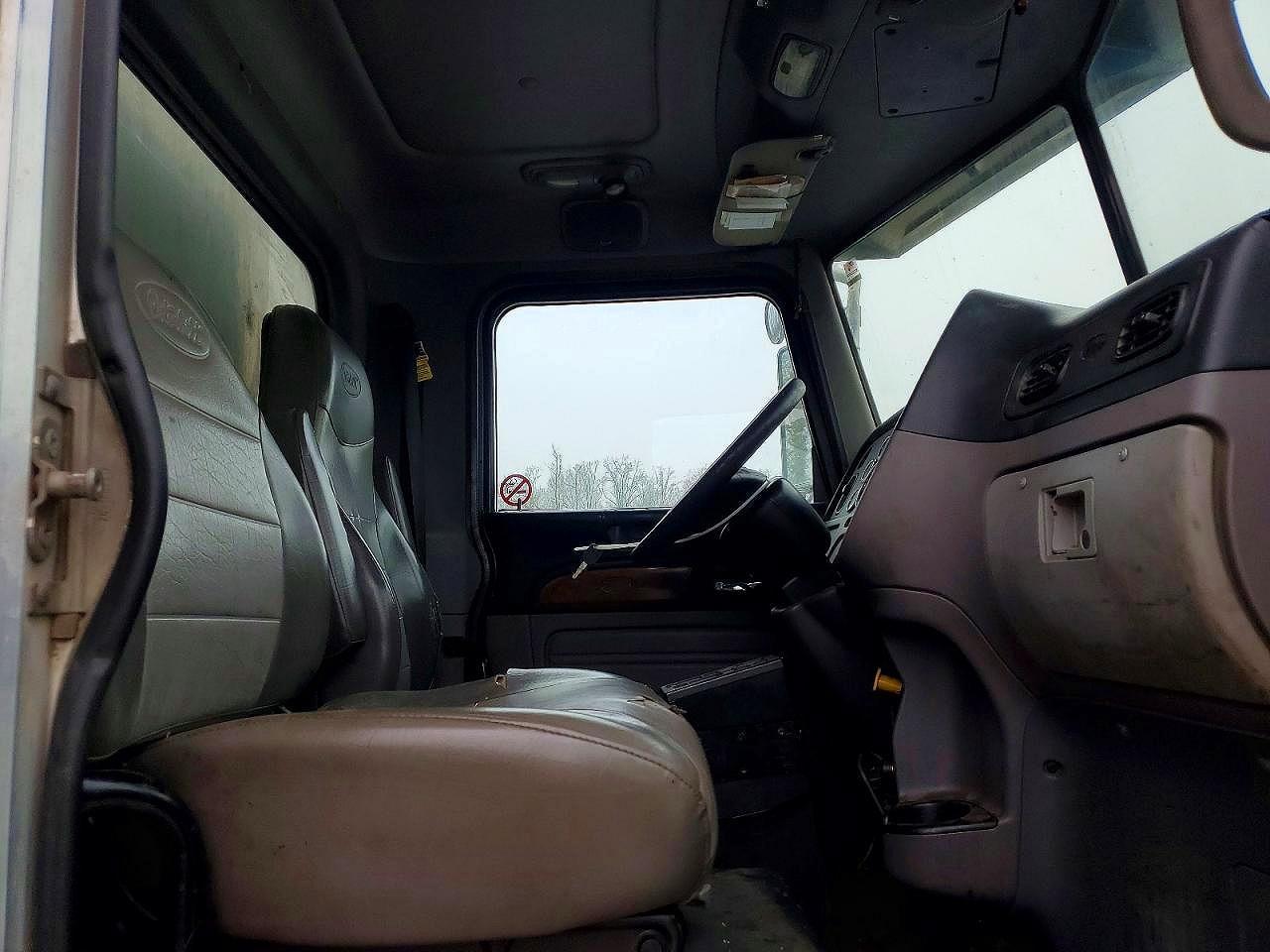 2011 Peterbilt 367