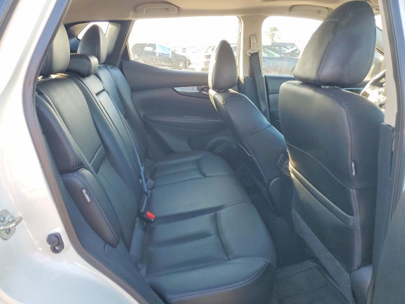 2022 Nissan Rogue Sport sl