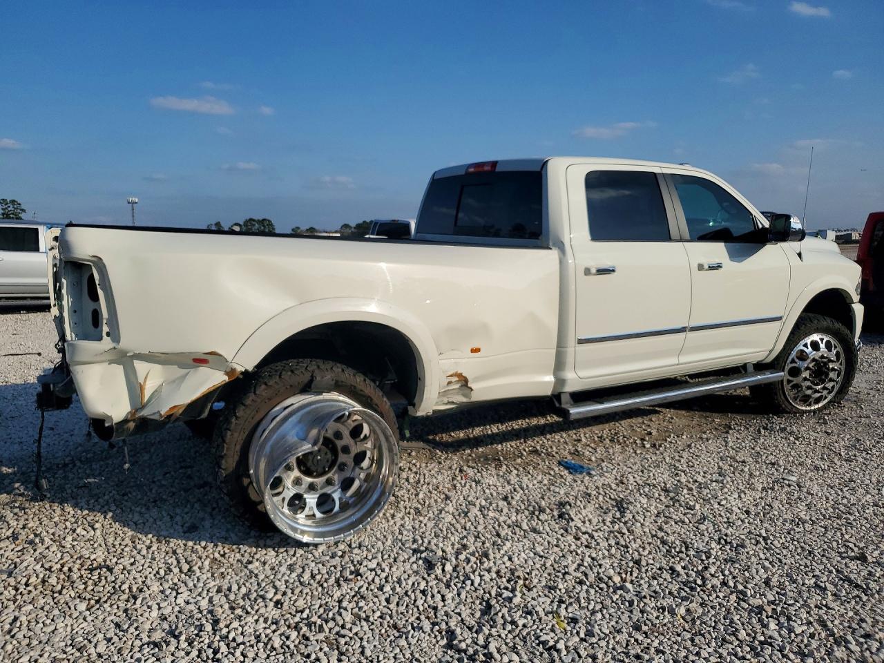 2016 Dodge 3500 Laramie