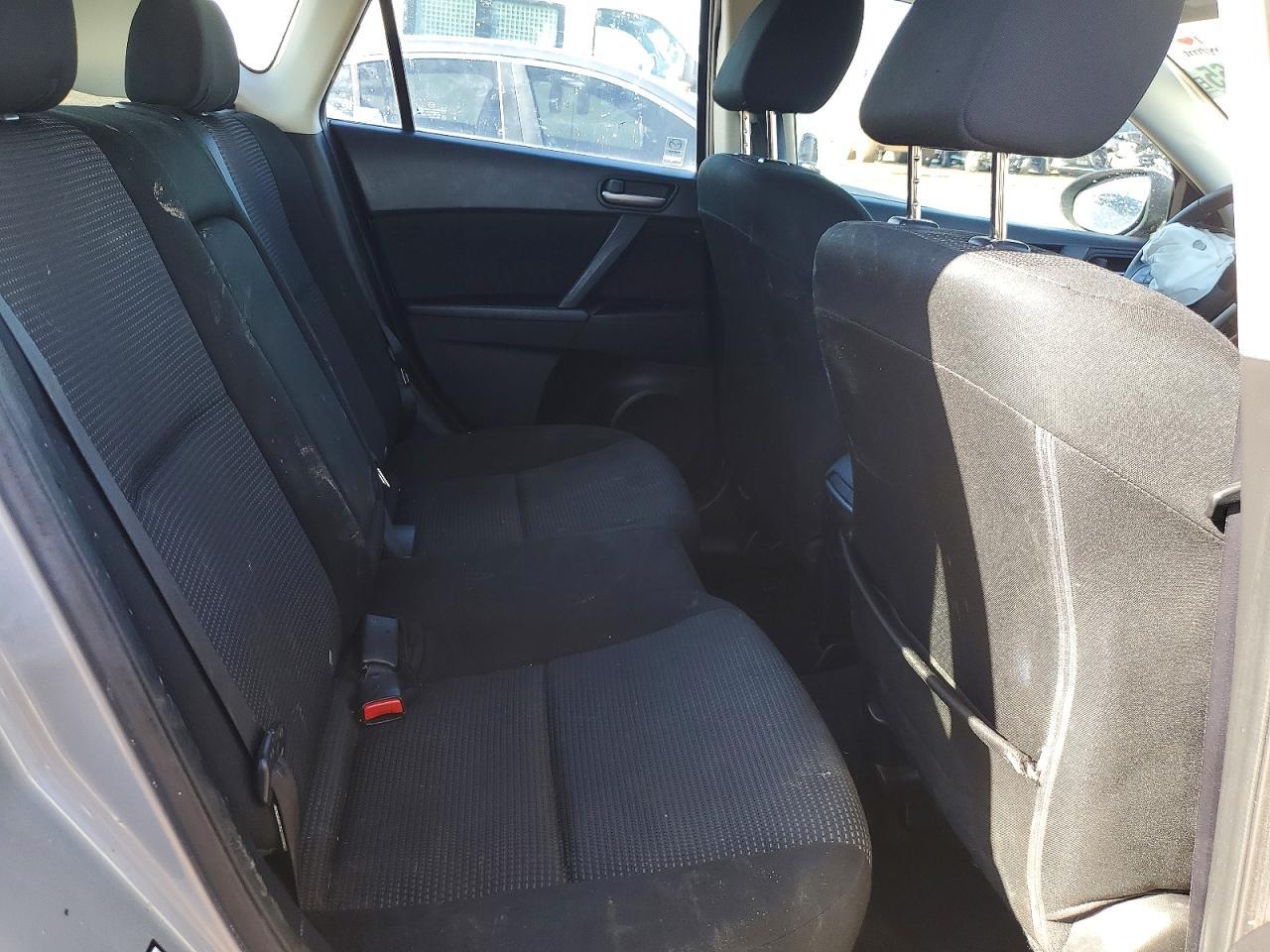 2013 Mazda 3 I