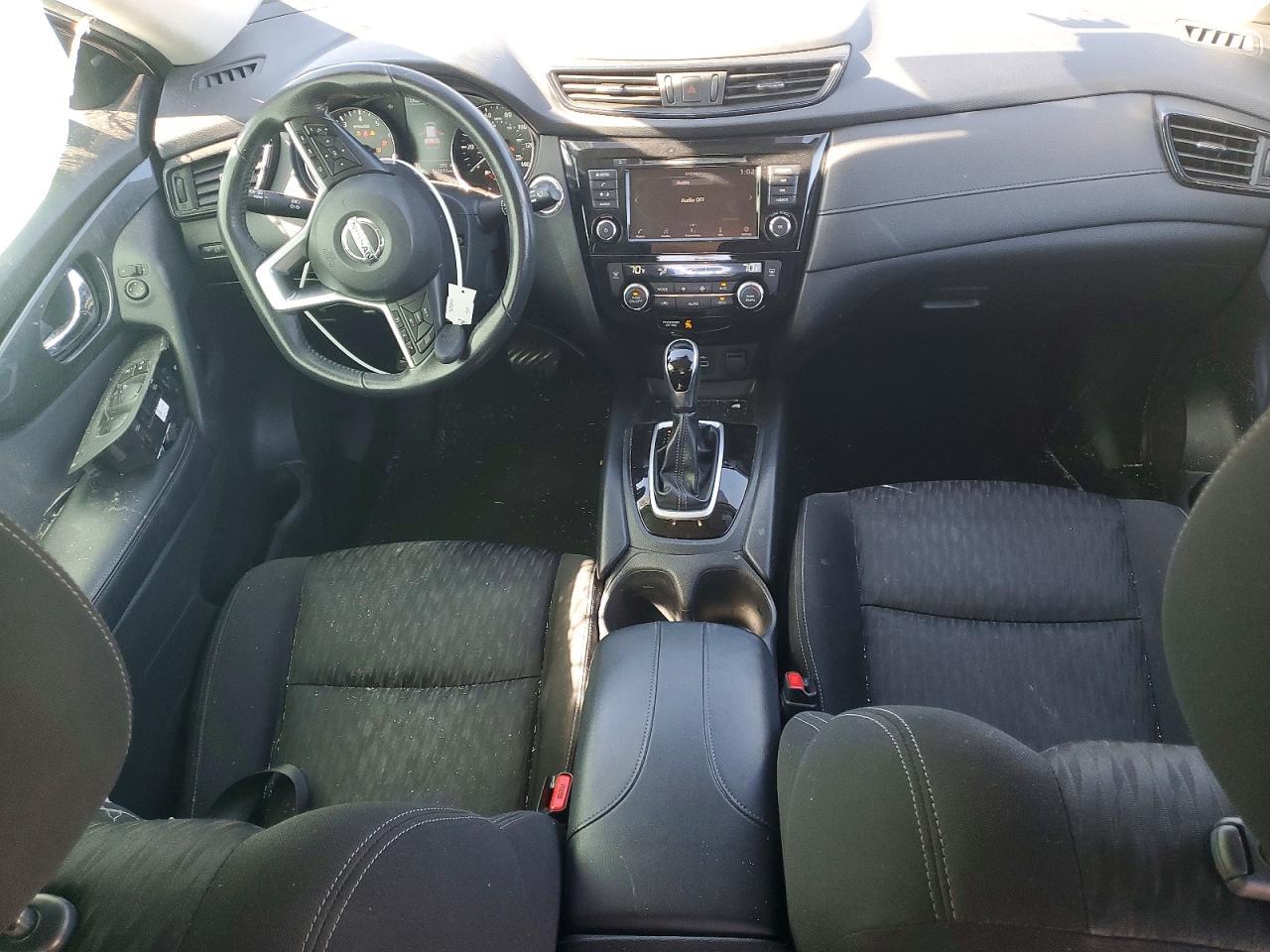 2020 Nissan Rogue s