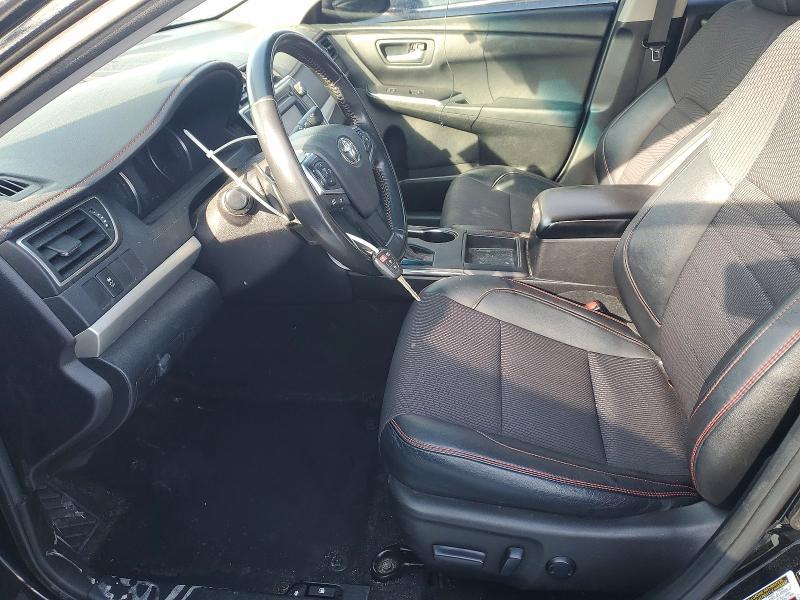 2016 Toyota Camry se