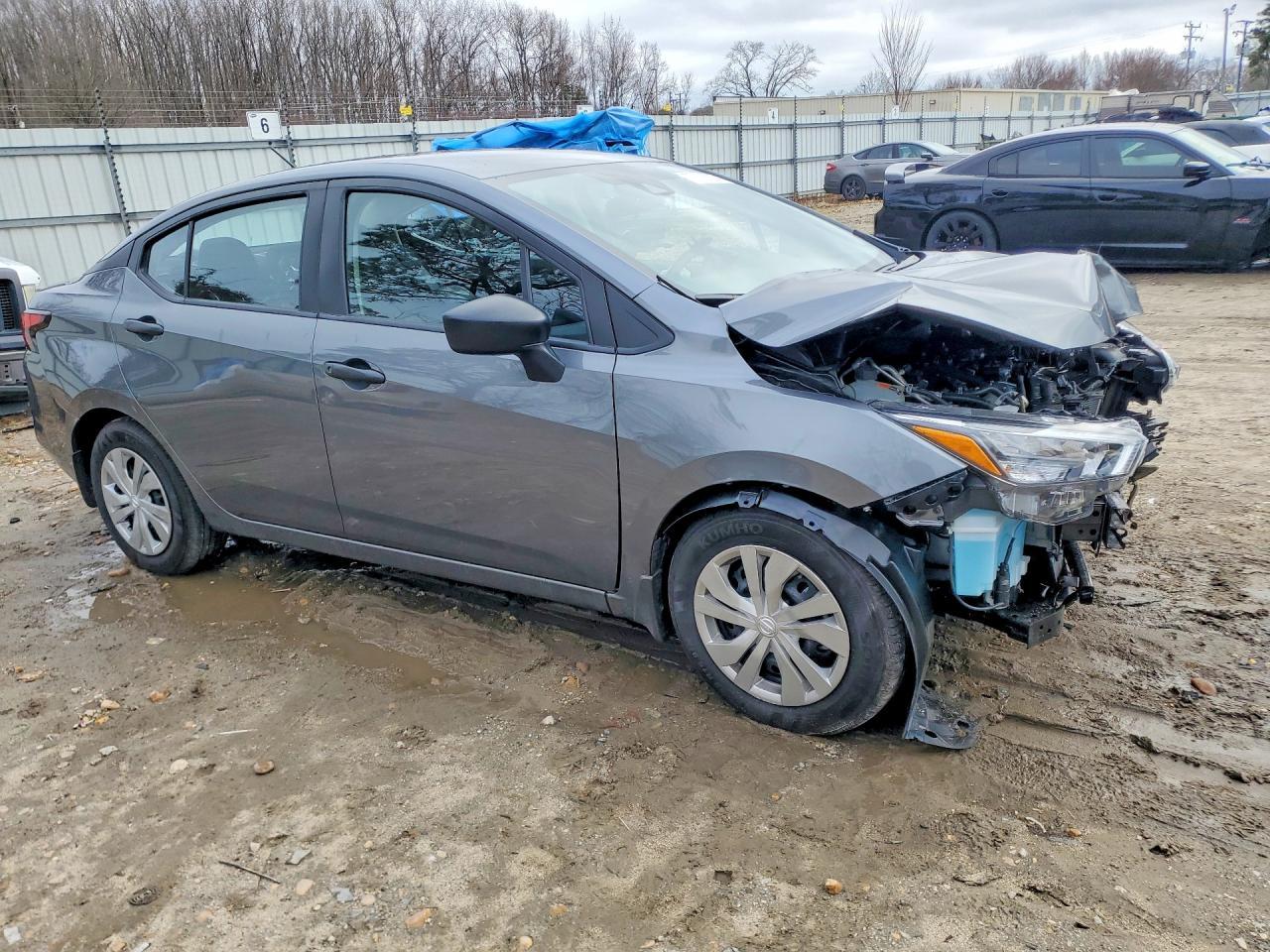 2025 Nissan Versa s